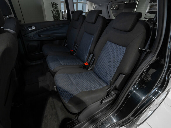 2008 Ford S-MAX I, чёрный - вид 11