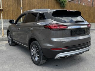 2022 Geely Atlas Pro, серый, 1700000 рублей, вид 4