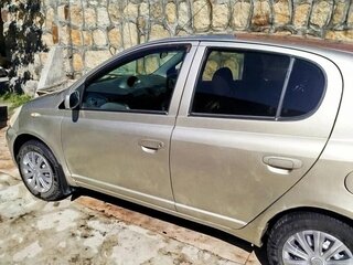 2002 Toyota Vitz I (P10), серебристый, 350000 рублей, вид 4