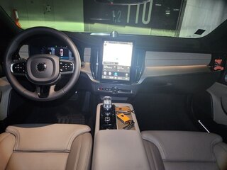 2026 Volvo S90 II Рестайлинг 2, белый, 7465231 рублей, вид 5