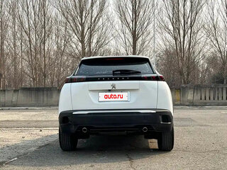 2022 Peugeot 2008 II, белый, 1430000 рублей, вид 5