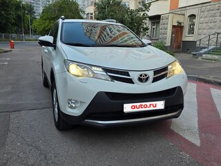 2014 Toyota RAV4 IV (XA40), белый, 1750000 рублей, вид 3