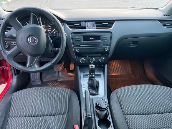 2014 Skoda Octavia III (A7), красный, 785000 рублей - вид 7
