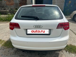 2010 Audi A3 II (8P) Рестайлинг 2, белый, 750000 рублей, вид 5