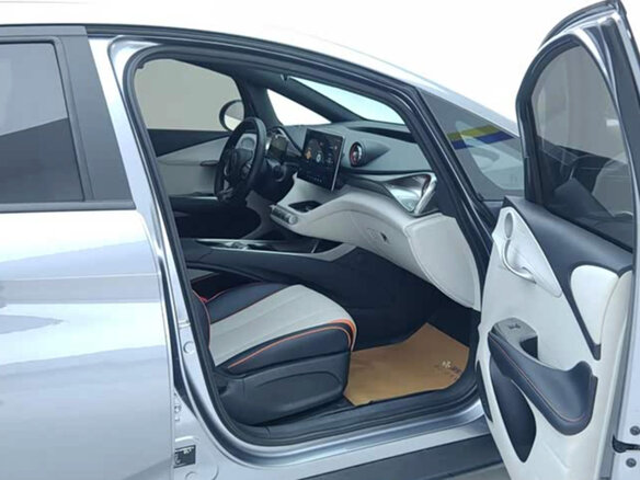 2023 BYD Dolphin 44.9 kWh I, серебристый - вид 7