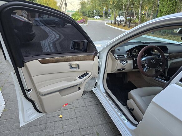 2013 Mercedes-Benz E-Класс 200 IV (W212, S212, C207) Рестайлинг, белый, 1970000 рублей - вид 12