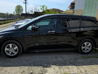 2010 Honda Stream II Рестайлинг, чёрный, 1250000 рублей, вид 3