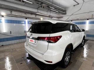 2021 Toyota Fortuner II Рестайлинг, белый, 3900000 рублей, вид 4