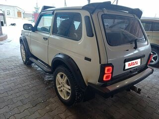 2010 Lada (ВАЗ) 2121 (4x4) I Рестайлинг, белый, 430000 рублей, вид 2
