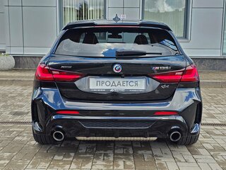 2022 BMW 1 серии M135i xDrive III (F40), чёрный, 4650000 рублей, вид 5