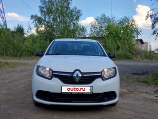 2017 Renault Logan II, белый, 680000 рублей, вид 2