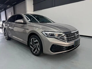 2022 Volkswagen Sagitar III Рестайлинг, бежевый, 1590000 рублей, вид 2