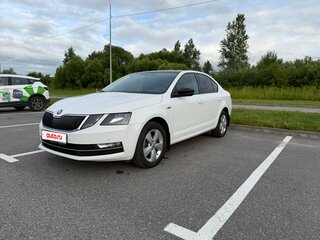 2018 Skoda Octavia III (A7) Рестайлинг, белый, 1499999 рублей, вид 1
