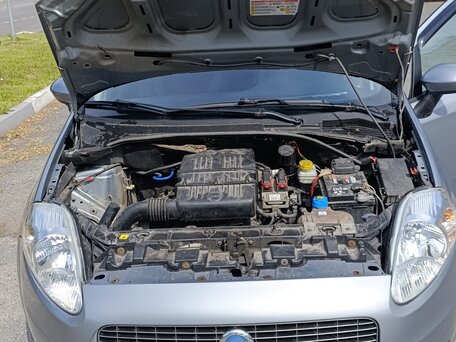 2007 Fiat Punto III Grande Punto, серый, 380000 рублей, вид 2