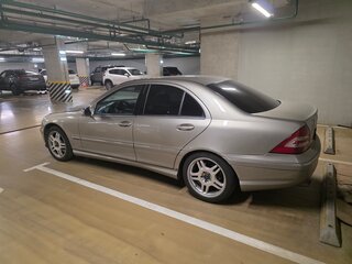 2004 Mercedes-Benz C-Класс 230 II (W203) Рестайлинг, серый, 665000 рублей, вид 5