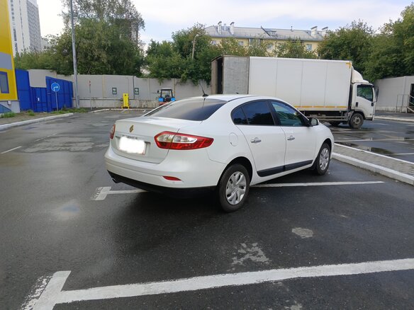 2014 Renault Fluence I Рестайлинг, белый, 700000 рублей - вид 3