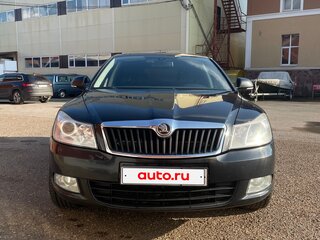 2011 Skoda Octavia DSG7 II (A5) Рестайлинг, чёрный, 800000 рублей, вид 1