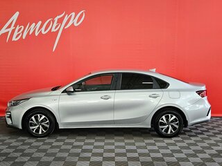 2020 Kia Cerato IV, серебристый, 1925000 рублей, вид 2