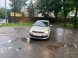 2012 Volkswagen Polo V, золотистый, 525000 рублей, вид 2