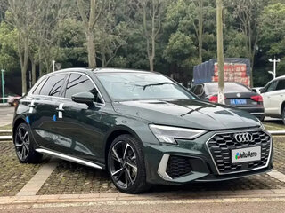 2021 Audi A3 Sportback 35 TFSI IV (8Y), зелёный, 2100000 рублей, вид 1