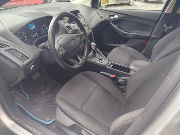 2016 Ford Focus III Рестайлинг, серебристый, 1200000 рублей - вид 8