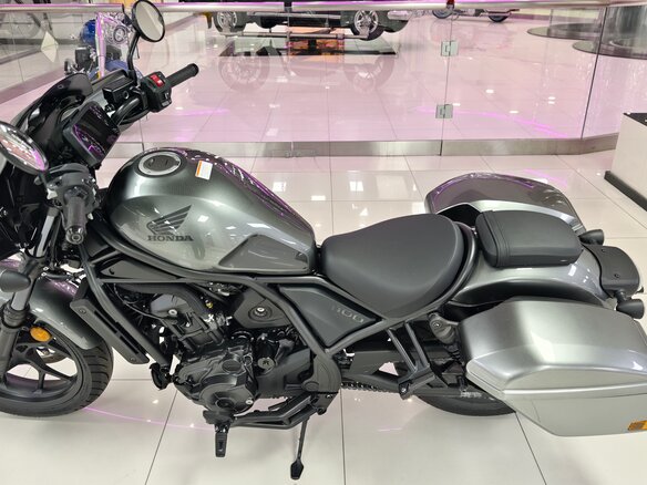 2026 Honda CMX 1100 Rebel, серый, 1550000 рублей - вид 17