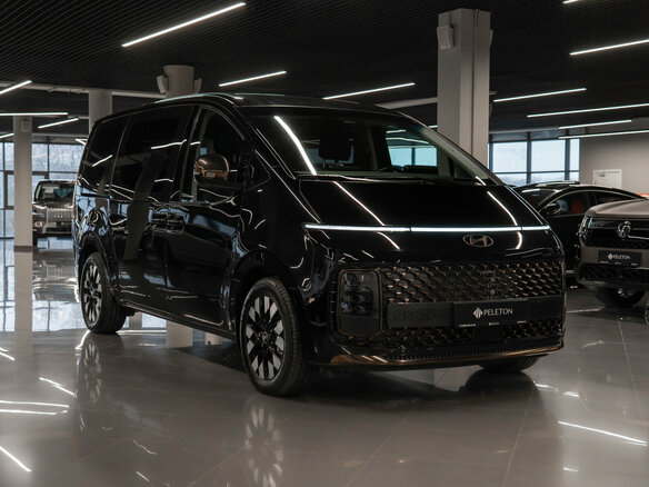2024 Hyundai Staria I, чёрный - вид 1