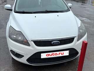 2010 Ford Focus II Рестайлинг, белый, 450000 рублей, вид 1