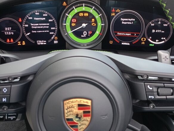 2021 Porsche 911 Carrera 4S VIII (992), зелёный, 16100000 рублей - вид 21