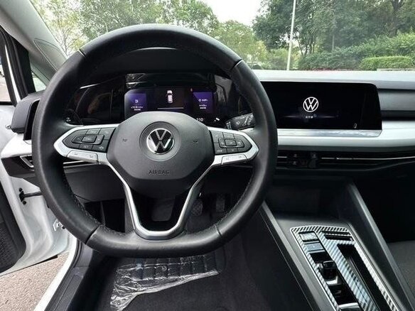 2022 Volkswagen Golf VIII, белый - вид 11