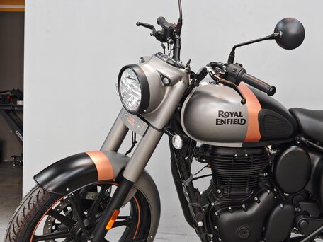 2026 Royal Enfield Classic 350, серый, 520000 рублей, вид 2