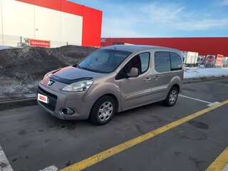 2010 Peugeot Partner II, бежевый, 630000 рублей, вид 1