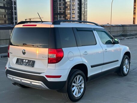 2016 Skoda Yeti I Рестайлинг, белый, 1545700 рублей, вид 5
