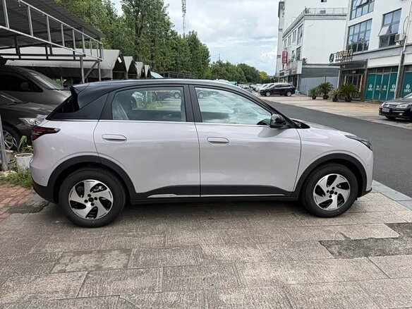 2026 Geely EX2, серый, 1830750 рублей - вид 2