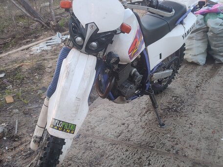 1998 Yamaha TT-R250, белый, 235000 рублей, вид 3