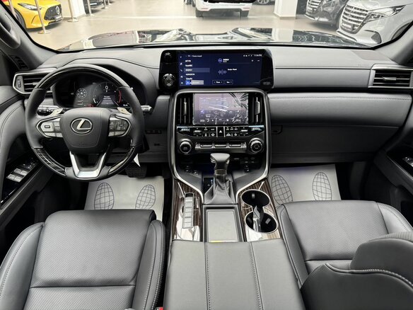 2026 Lexus LX 600 IV, чёрный, 21490000 рублей - вид 17
