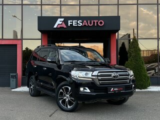 2021 Toyota Land Cruiser 200 Series Рестайлинг 2, чёрный, 8258000 рублей, вид 3