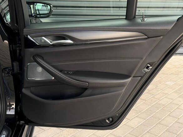 2018 BMW M5 Competition VI (F90), чёрный, 7313000 рублей - вид 19