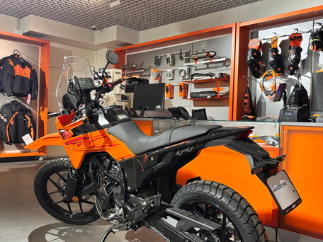 2026 KTM 390 Adventure X, оранжевый, 720000 рублей, вид 4