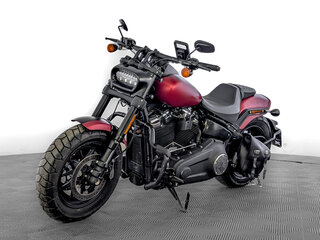 2019 Harley-Davidson Fat Bob, красный, 1449000 рублей, вид 4