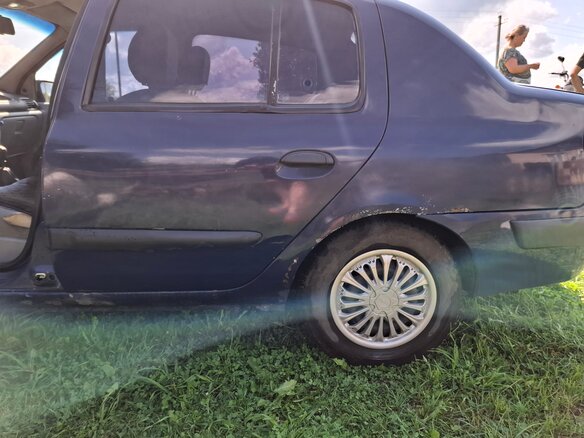 2003 Renault Symbol I Рестайлинг, синий - вид 14