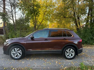 2022 Volkswagen Tiguan Allspace II Рестайлинг, коричневый, 2950000 рублей, вид 2