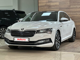 2024 Skoda Superb III Рестайлинг, белый, 3470000 рублей, вид 2