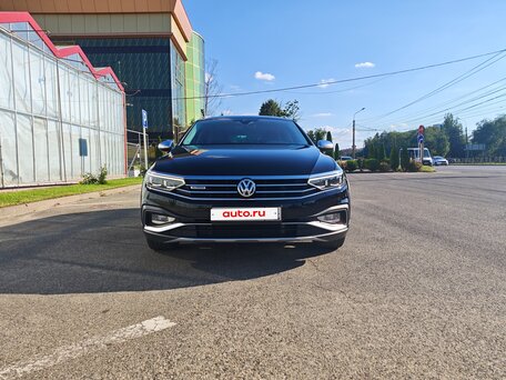 2020 Volkswagen Passat Alltrack B8 Рестайлинг, чёрный, 3500000 рублей, вид 1