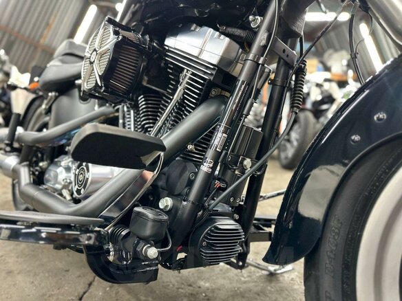 2012 Harley-Davidson Fat Boy, чёрный, 1250000 рублей - вид 19