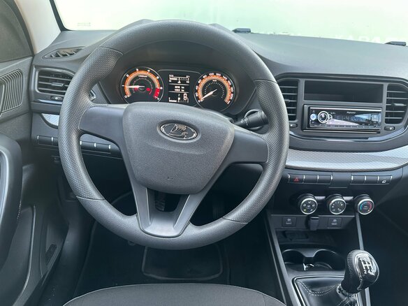 2024 Lada (ВАЗ) Vesta I Рестайлинг (NG), белый - вид 4