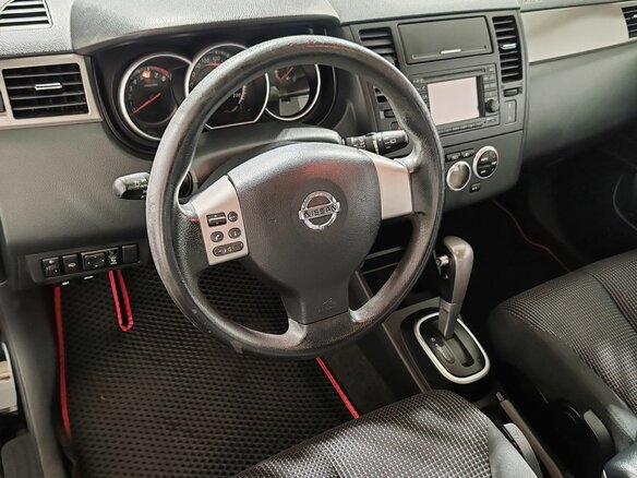 2011 Nissan Tiida I Рестайлинг, чёрный - вид 11