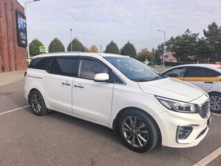 2018 Kia Carnival III, белый, 2800000 рублей, вид 1