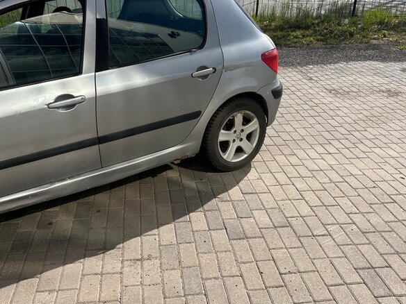 2004 Peugeot 307 I, серый, 100000 рублей - вид 4