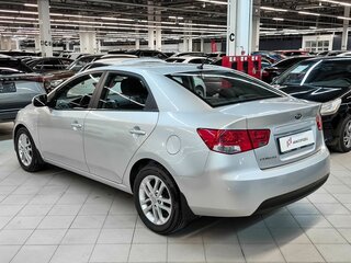 2011 Kia Cerato 6-speed II, серебристый, 859000 рублей, вид 3